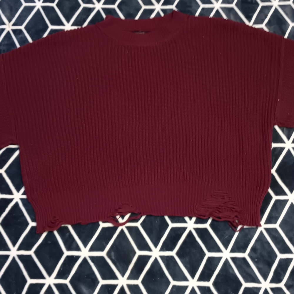Sweater - Picture 2 of 4